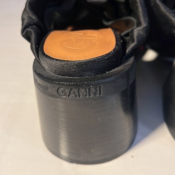 Ganni runched fabric sandals - Picture 8 of 9